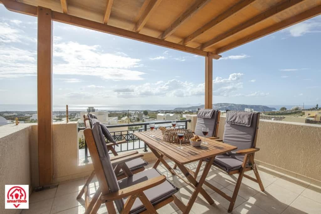 Modern Naya Escape In Santorini With Captivating Sea Views Megalokori