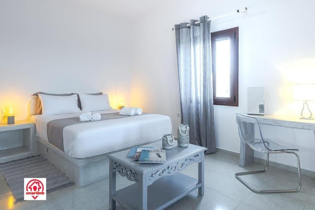 Modern Naya Escape In Santorini With Captivating Sea Views Μεγαλοχώρι