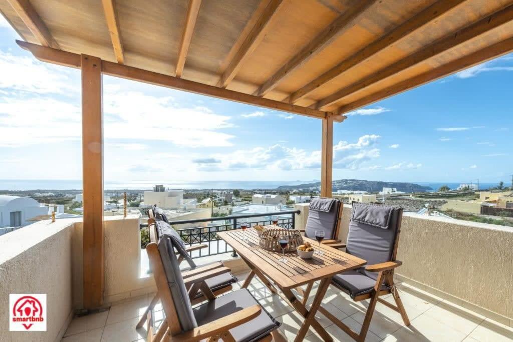 Modern Naya Escape In Santorini With Captivating Sea Views Megalokori